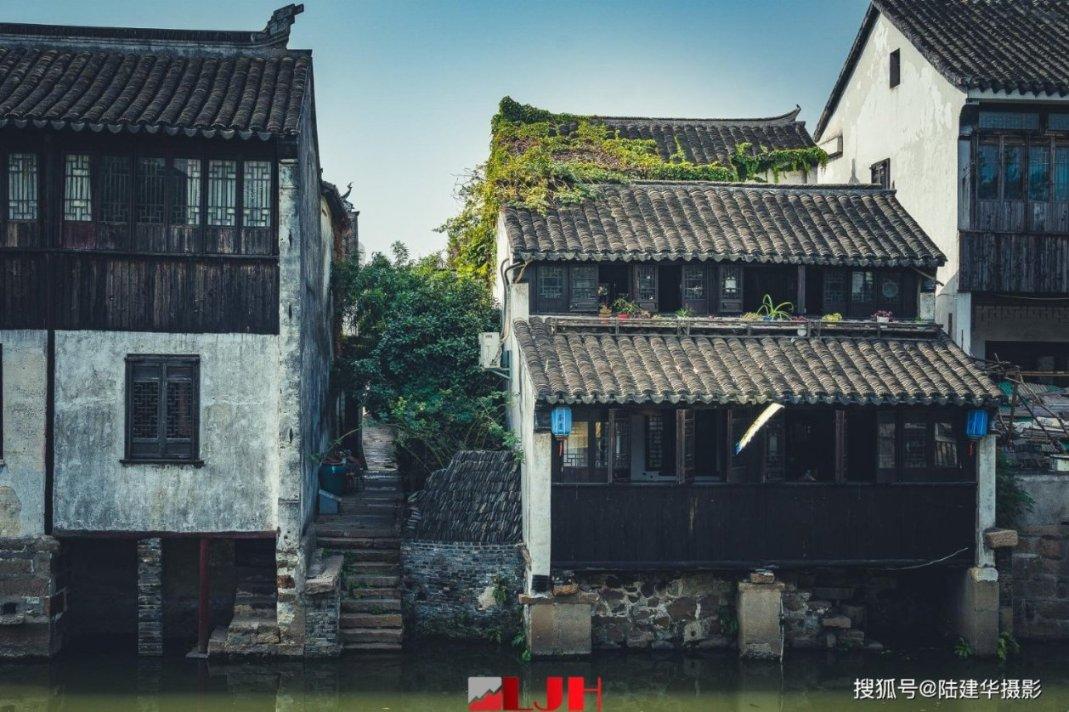 金沙中国有限公司2023年净收益总额增加307%至65.3亿美元